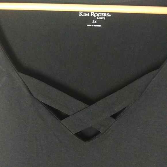 Kim Rogers Curvy Blouse - Picture 2 of 8
